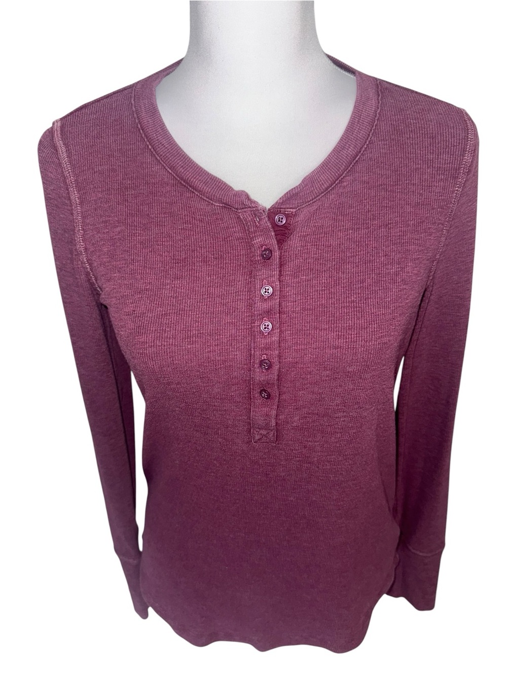 Gap Women’s Small Plum Ribbed Henley Long Sleeve Stretch Knit Top Shirt Y2K - Picture 3 of 10